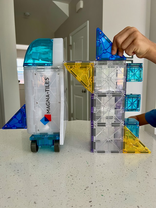 Produktbild 5 för Space 32 Bitar Magna-Tiles