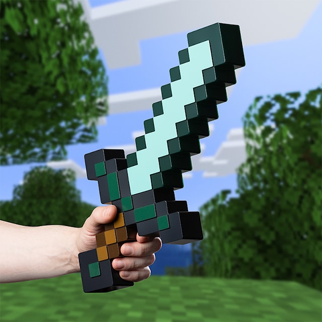 Tuotekuva 7 - Diamond Sword Light, Minecraft