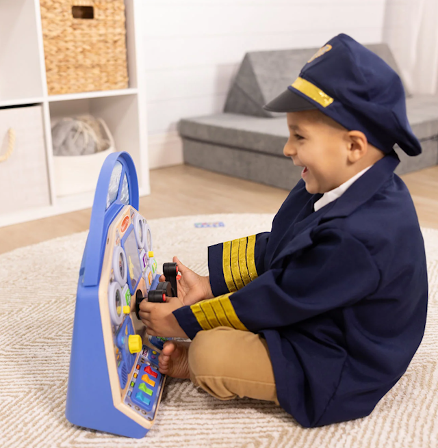 Tuotekuva 4 - Suihkupilottajan interaktiivinen kojelauta Melissa & Doug