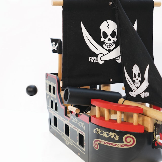 Produktbild 3 för Barbarossa Piratskepp med Figurer Le Toy Van