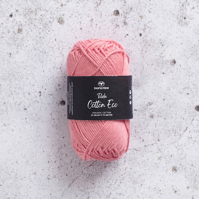 Tilda Cotton Eco Bomullsgarn 25 gr Living Coral (426237) Svarta Fåret