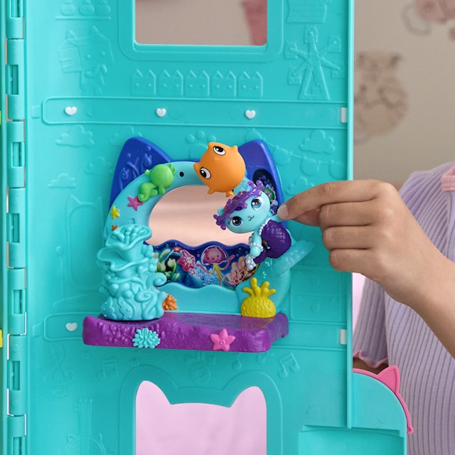 Tuotekuva 4 - Gabbyn elokuva-akvaarioparvekeleikkisetti Gabbyn nukkekoti