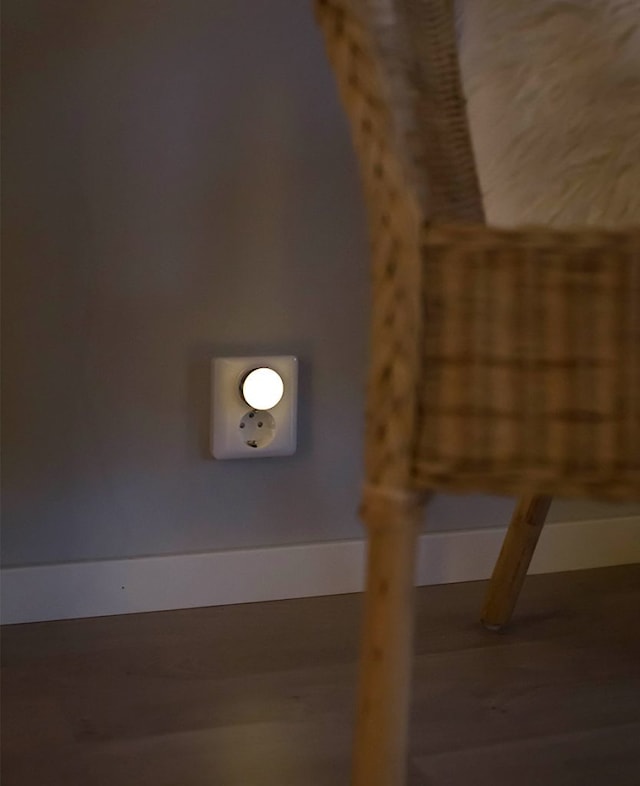 Produktbilde 2 for Nattlampe hvit CAPiDi