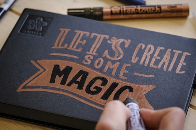 Produktbilde 2 for Sakura skisse-/notatbok 21x14 cm, 80 sider, svart papir 140g