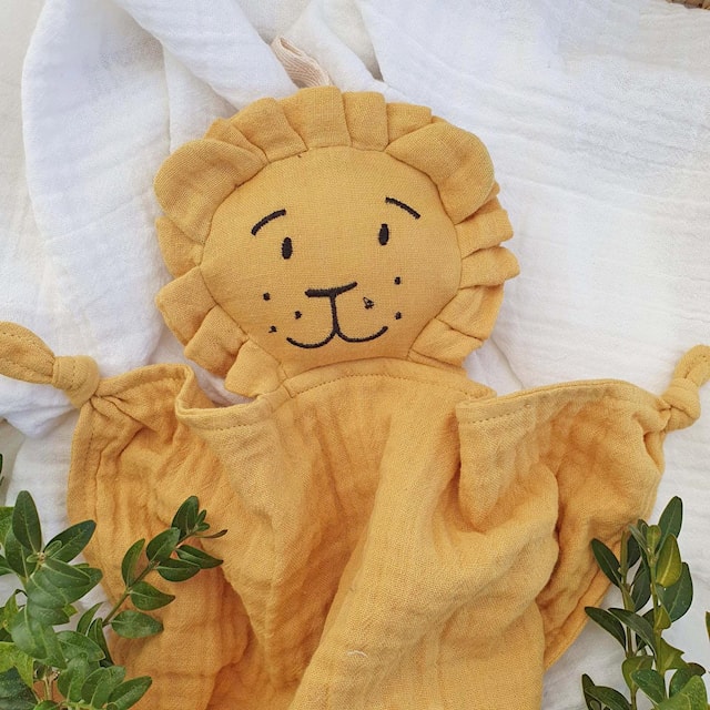 Tuotekuva 2 - Pehmolelu leijona ockra Summerville