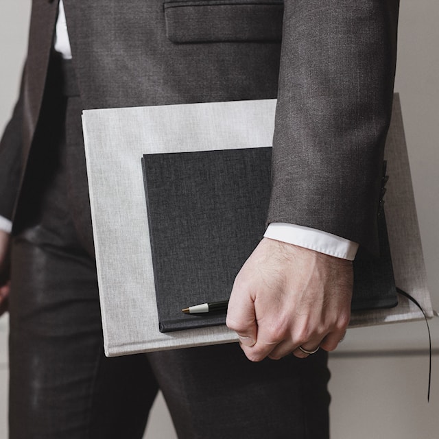 Produktbild 4 för Anteckningsbok A5 Slim Olinjerad Transparent Black Paperstyle