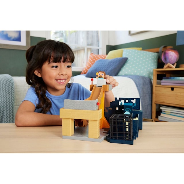 Tuotekuva 3 - Minecraft Rise Of The Warden -Leikkisetti