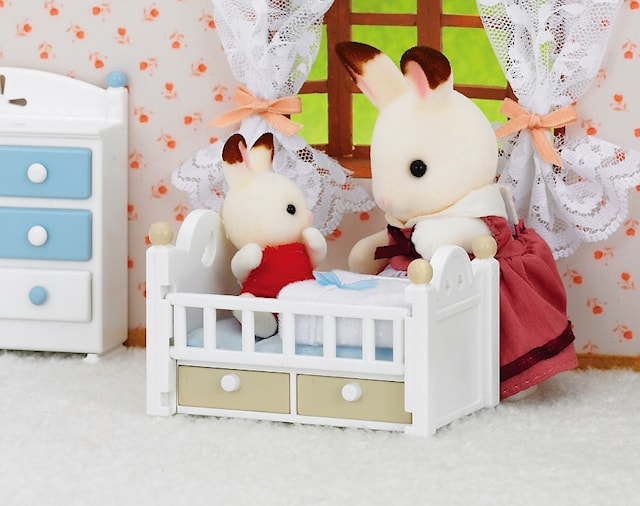 Produktbilde 1 for Sjokoladekanin-baby m/sprinkelseng, Sylvanian Families