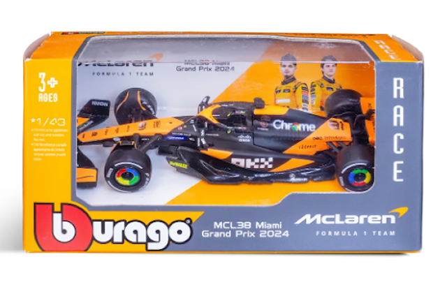 Produktbilde 1 for BBurago 1:43 McLaren MCL38 2024 - Oscar Piastri