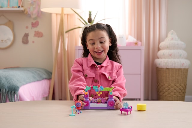 Produktbild 5 för Gabby's Movie Pawsome Party Room Lekset Gabbys Dockskåp