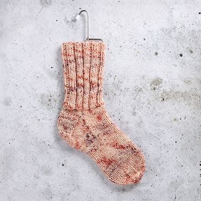 Produktbild 2 för Raggi Garn Ullmix 100g  Nightmare before Christmas 265 Järbo