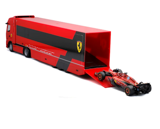 Tuotekuva 1 - F1 Ferrari Iveco S-Way 570 Racing Transporter med 1 Bil 1:43