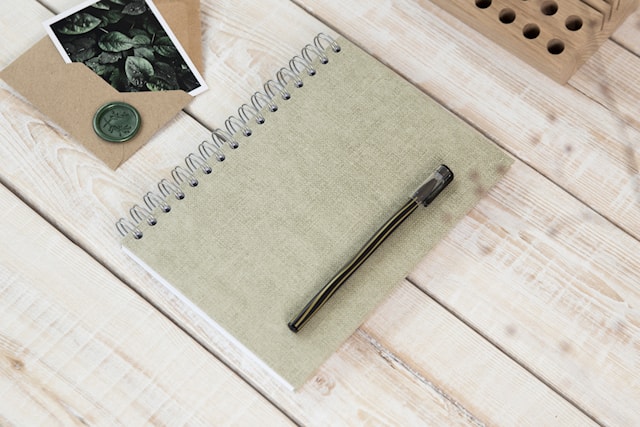 Produktbilde 4 for Notatbok A5 Linjert Linen 90 Sider Bigso Box of Sweden