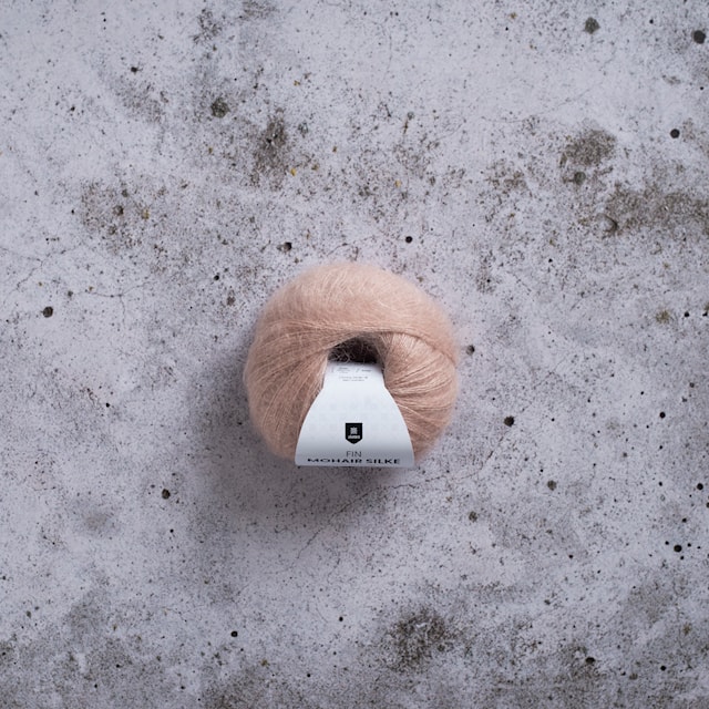 Fin Mohair Silk Garn 25 g Peach Whip Järbo