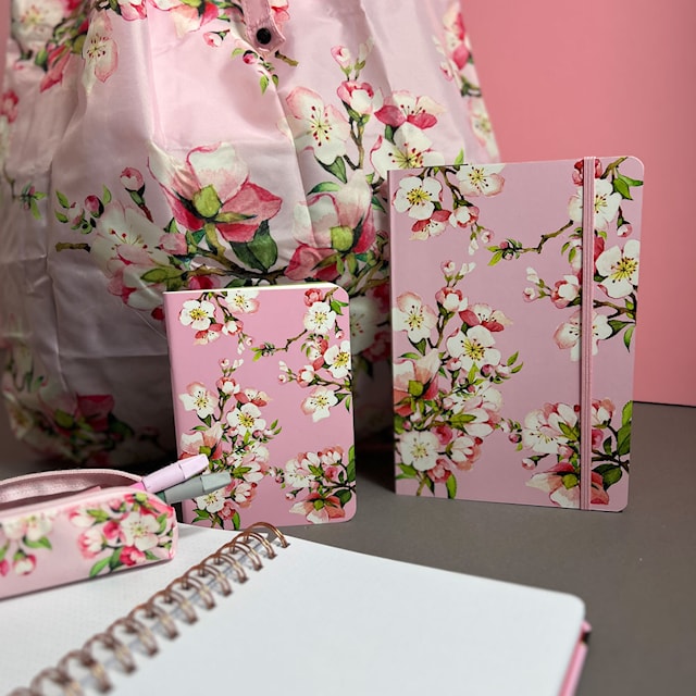 Produktbild 2 för Anteckningsbok A5 Körsbärsblom Linjerad 192 sidor Cedon