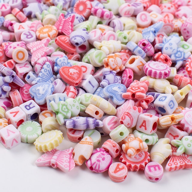 Produktbild 1 för Pastellmix Med Bokstavspärlor Och Andra Former 550-pack Playbox