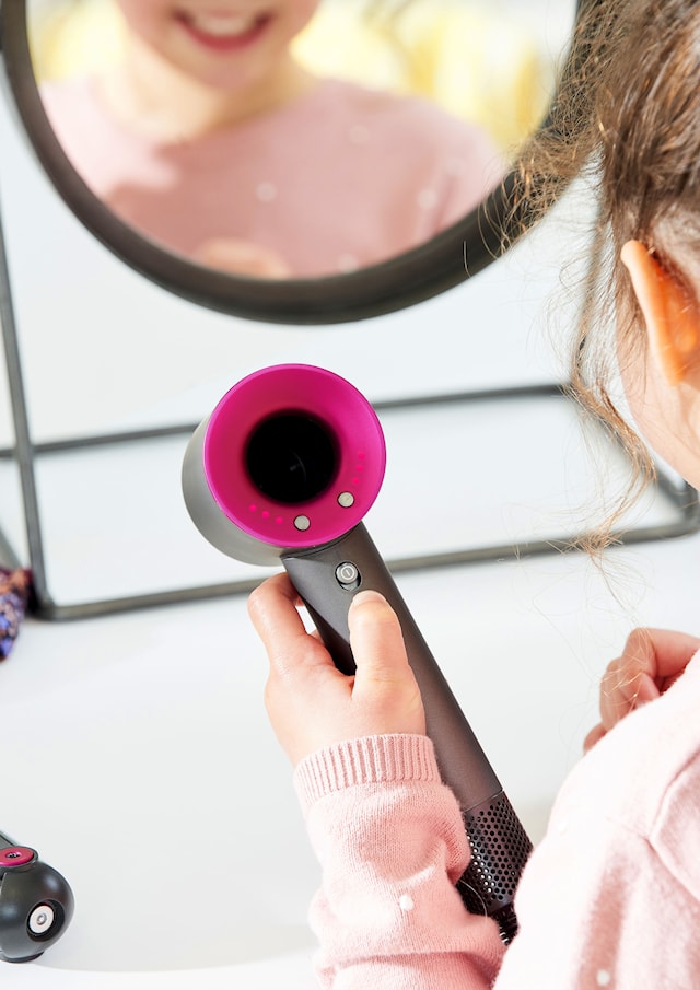 Produktbild 6 för Casdon Dyson Hårstyling Lekset 5 Delar