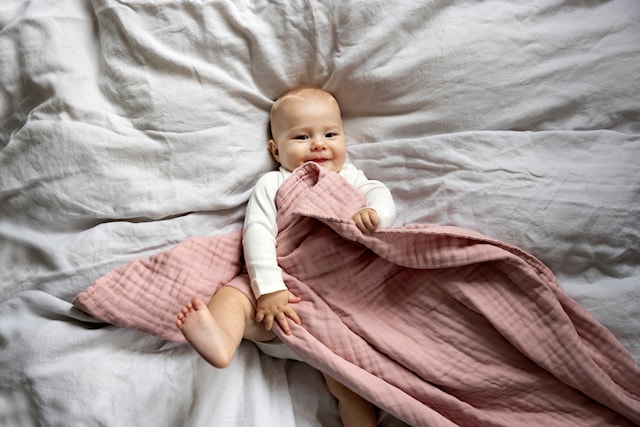 Produktbild 3 för Babyfilt Layered Muslin EKO Silver Rose Vinter & Bloom