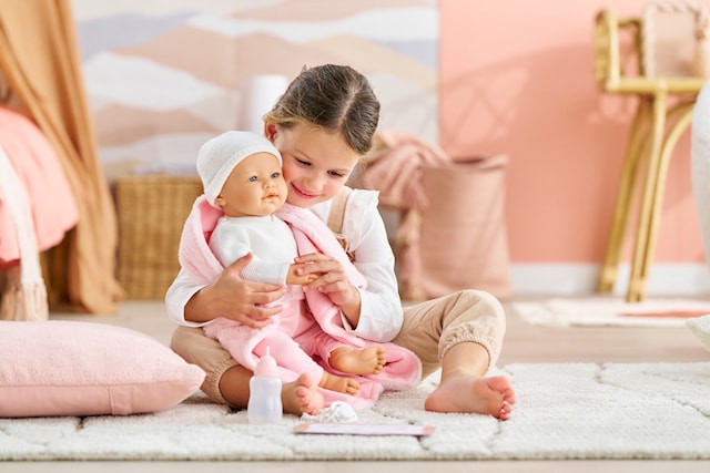 Produktbild 3 för Corolle Nyfödd Docka Rose, 42 cm