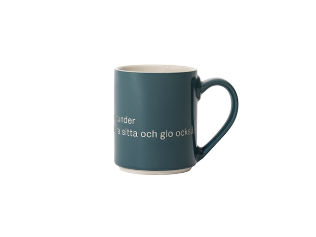 Produktbild 1 för Astrid Lindgren Mugg, Och så ska man ju ha några stunder Djupblå 35 cl, Design House Stockholm