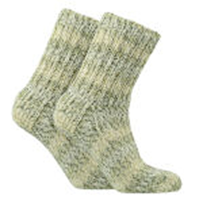 Produktbild 2 för Viola Metsäretki Garn Ullmix 100g Barrskog 8311 Novita