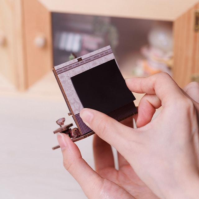 Tuotekuva 4 - Book Nook: Mini DIY Magnetic Library 1 -magneetti, Caratem