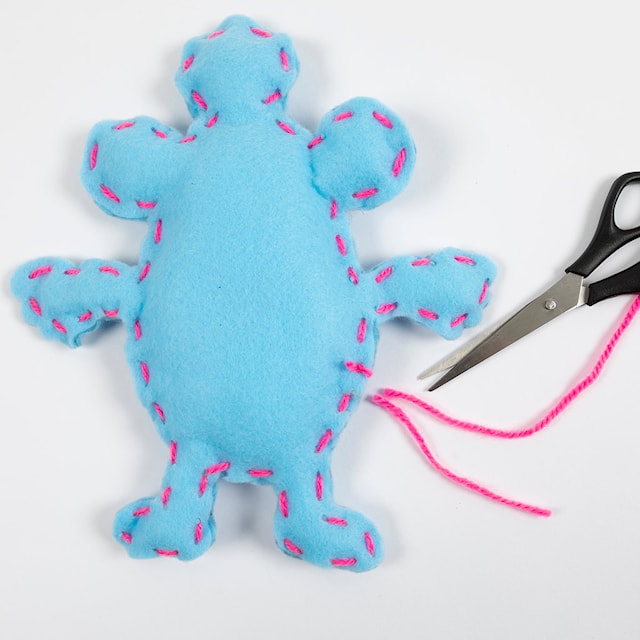 Produktbild 5 för Start DIY Kit Sömnad Monster