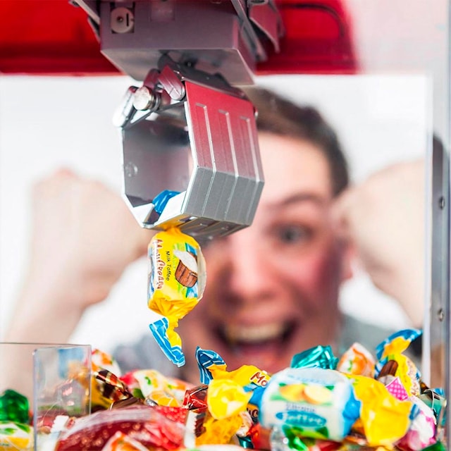 Produktbild 6 för Godiskmaskin med klo