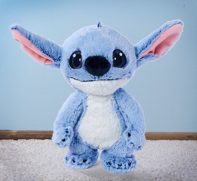 Tuotekuva 6 - Lilo & Stitch, Stitch Live Action Pehmolelu (25 cm) Disney