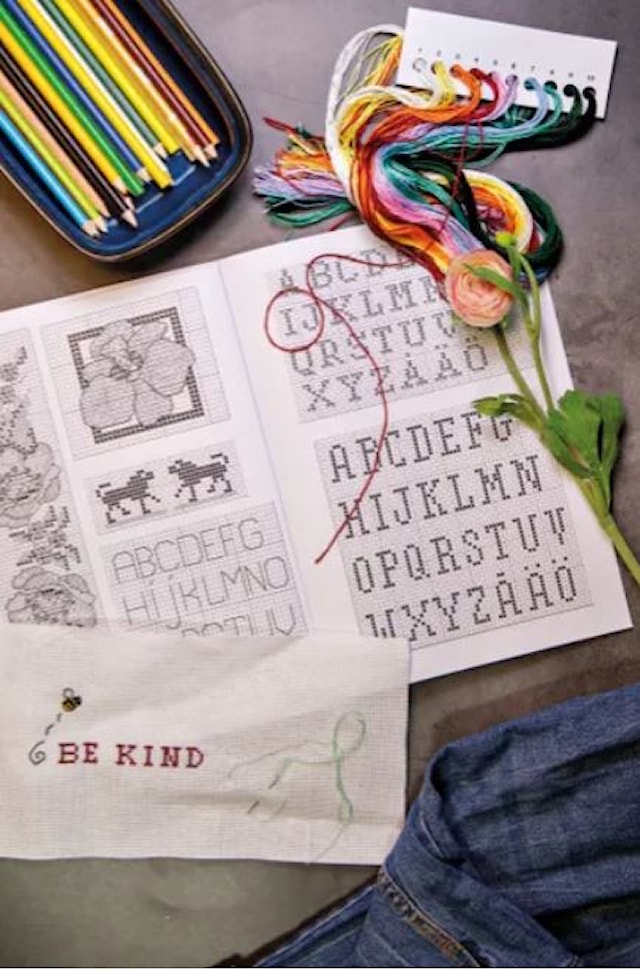 Produktbilde 2 for Broderikit Startkit Svarta Fåret