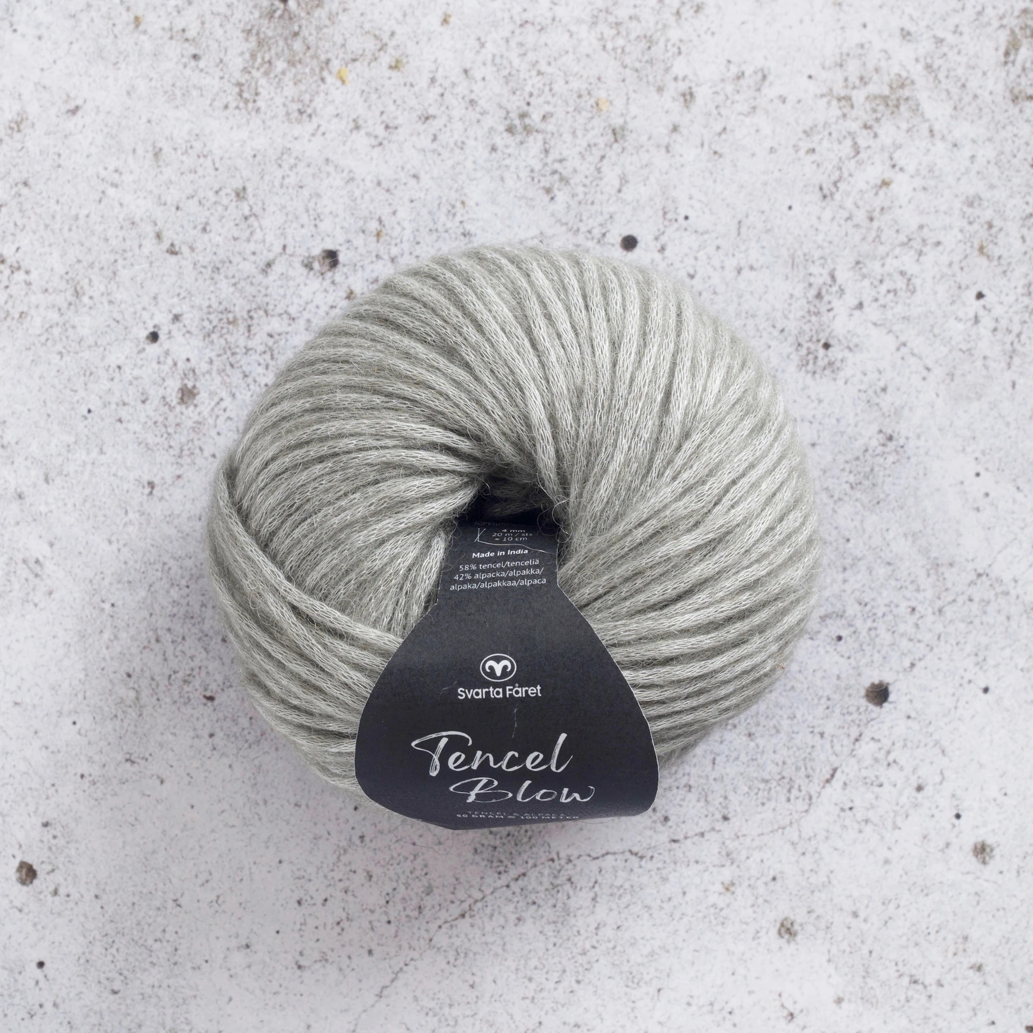 Produktbild för Tencel Blow Alpacka mix garn 50g Svarta Fåret