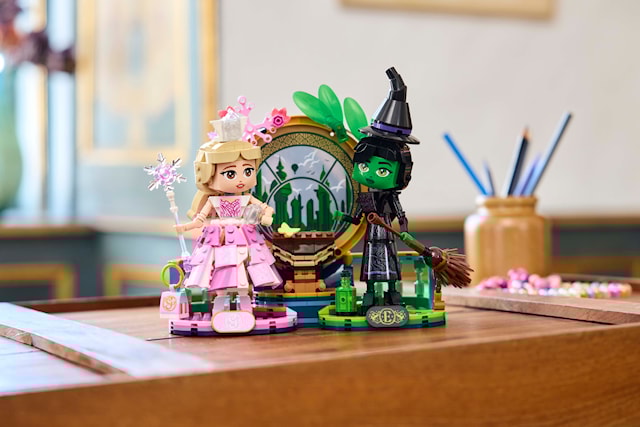 Produktbilde 3 for Figurer av Elphaba og Glinda LEGO® Wicked (75682)
