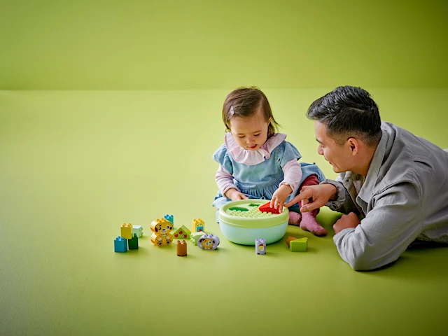 Tuotekuva 3 - Opetellaan muotoja: Koiranpentujen talo LEGO® DUPLO My First (10441)