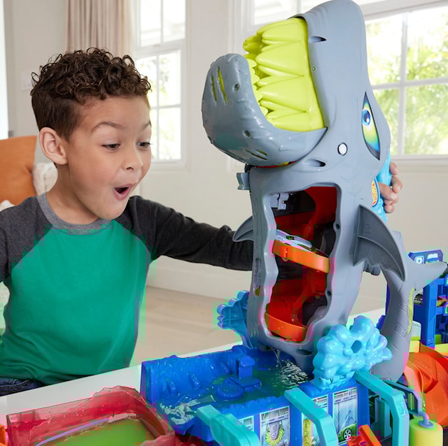 Tuotekuva 3 - Hot Wheels Ultra Shark Car Wash