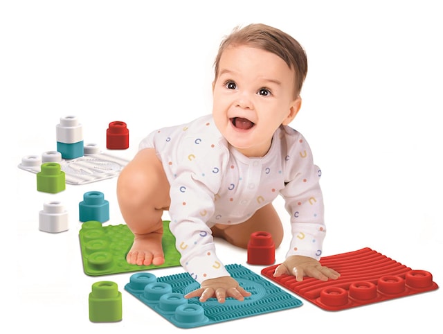Tuotekuva 2 - Soft Clemmy Sensory Playmat 4-pakkaus Clementoni