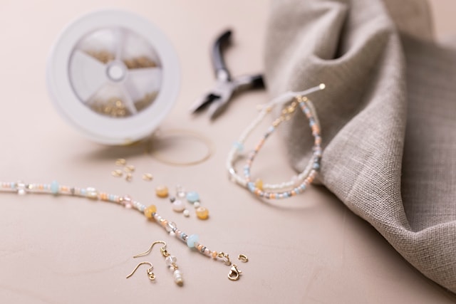 Produktbild 5 för Start DIY Set - Smycken med klassiska pärlor Creativ Company