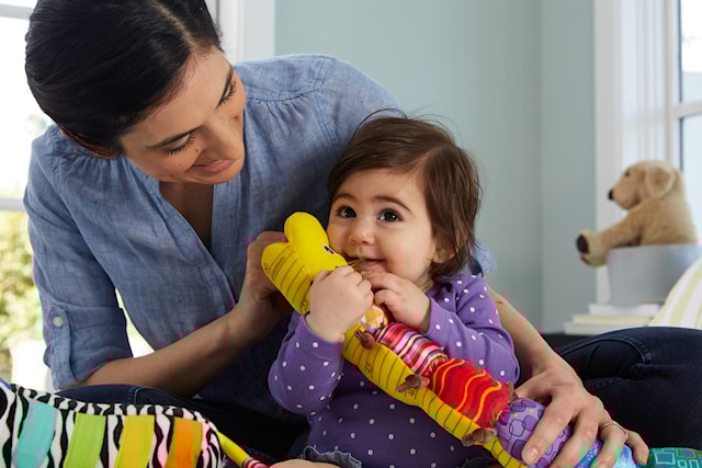 Produktbilde 2 for Lamaze aktivitetsleke med musikalsk larve