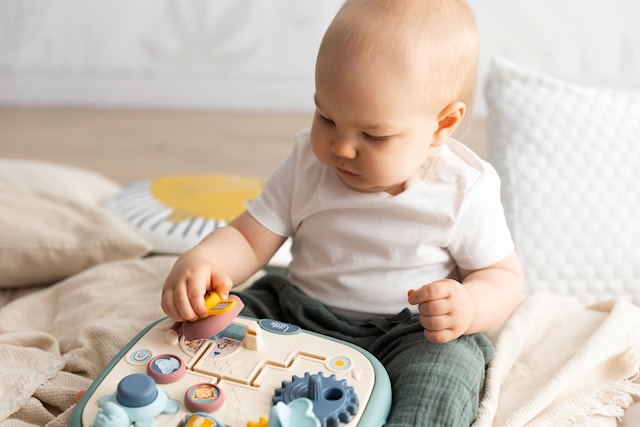 Tuotekuva 3 - Little Smoby Activity Board