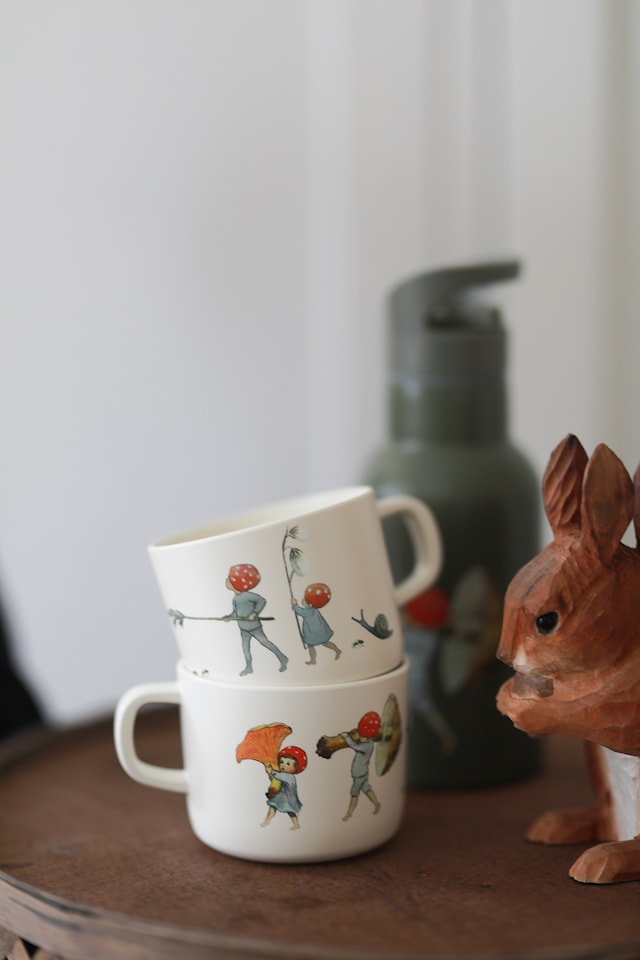 Produktbilde 2 for Elsa Beskow Tomtebarna Kopp med håndtak Rätt Start