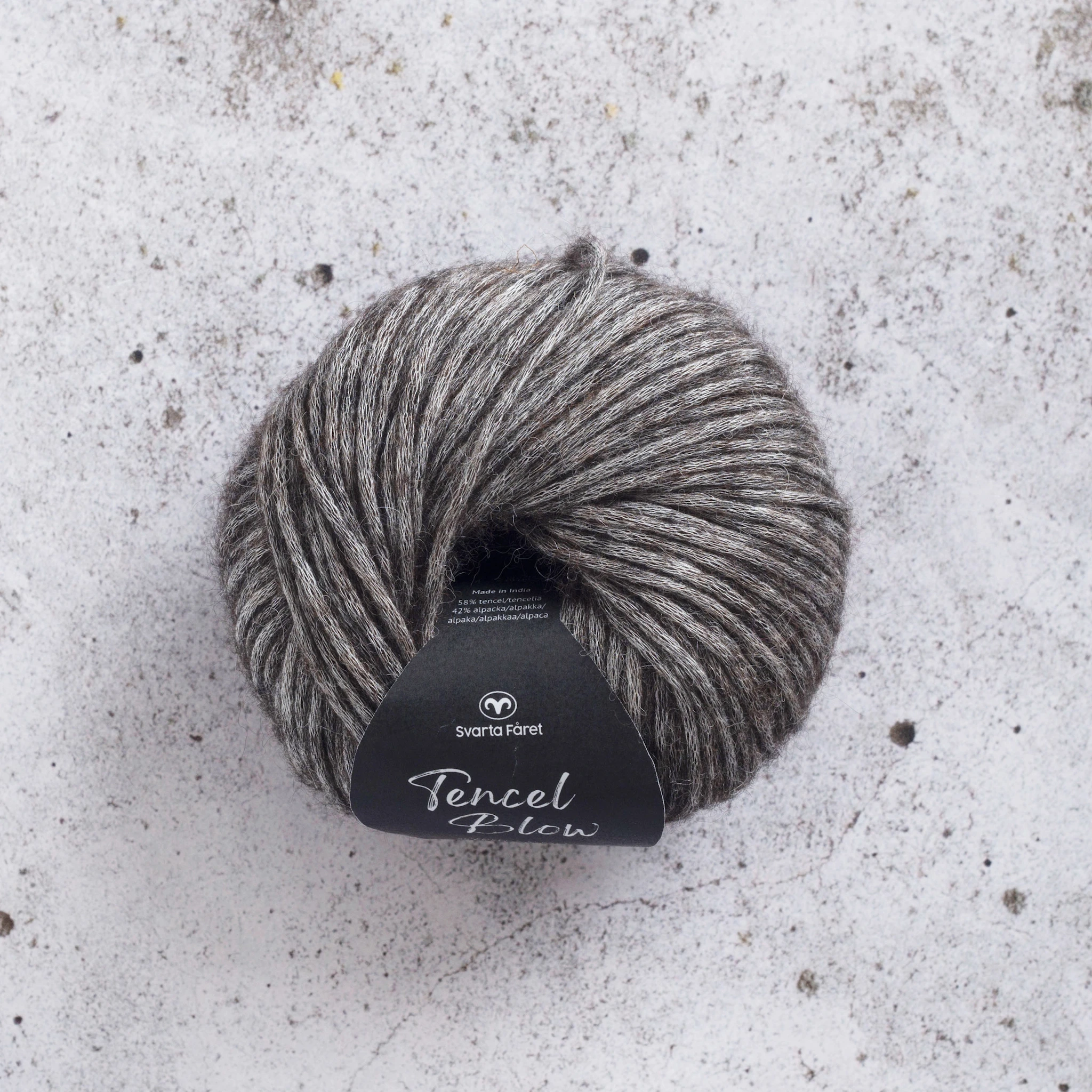 Produktbilde for Tencel Blow alpakka-miks garn 50g Svarta Fåret