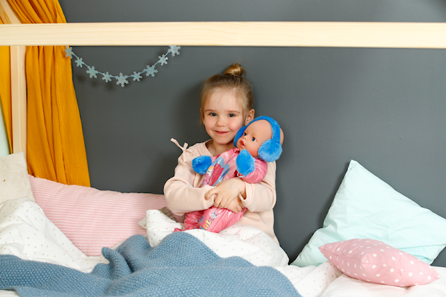 Produktbild 3 för Emma Docka 43 cm med Vinterdräkt BABY born