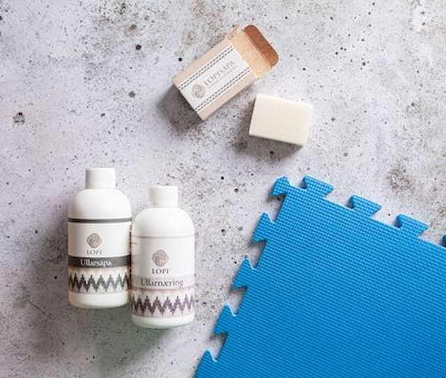 Tuotekuva 2 - Lopi Villashampoo 500 ml Istex