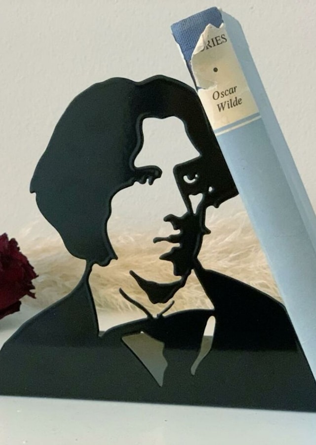 Tuotekuva 4 - Kirjatuki Oscar Wilde Novellix