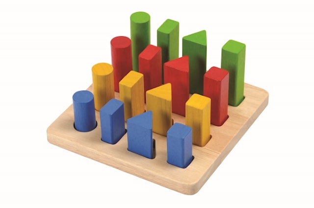 Geometrisk Pegboard/Sorterings PlanToys