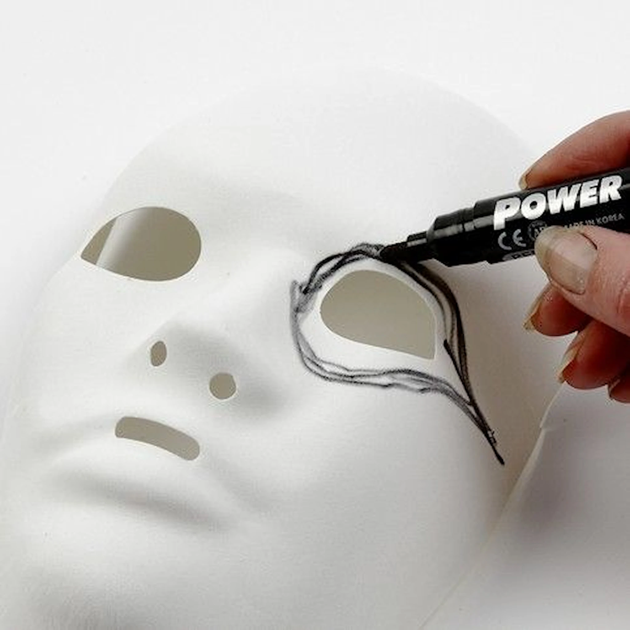 Tuotekuva ille Muovinaamio, Kork. 17,5 cm, Lev: 14 cm, valkoinen, 1 kpl