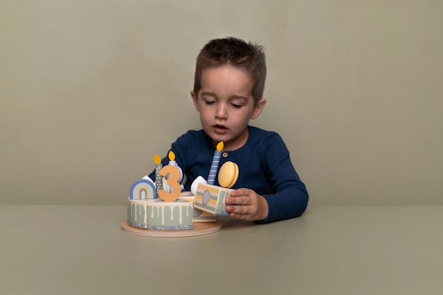 Tuotekuva 6 - Syntymäpäiväkakku Puuta Little Dutch