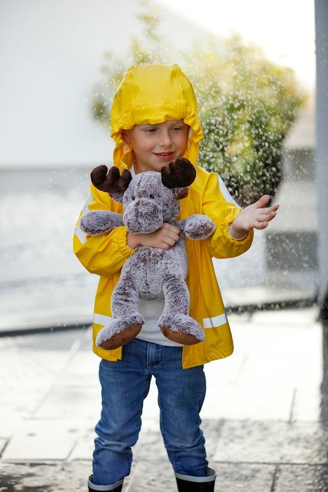 Produktbild 2 för Teddykompaniet Älg Kastanj 35 cm