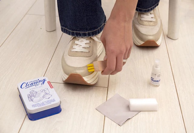 Tuotekuva 4 - Sneaker Cleaning Kit Kikkerland