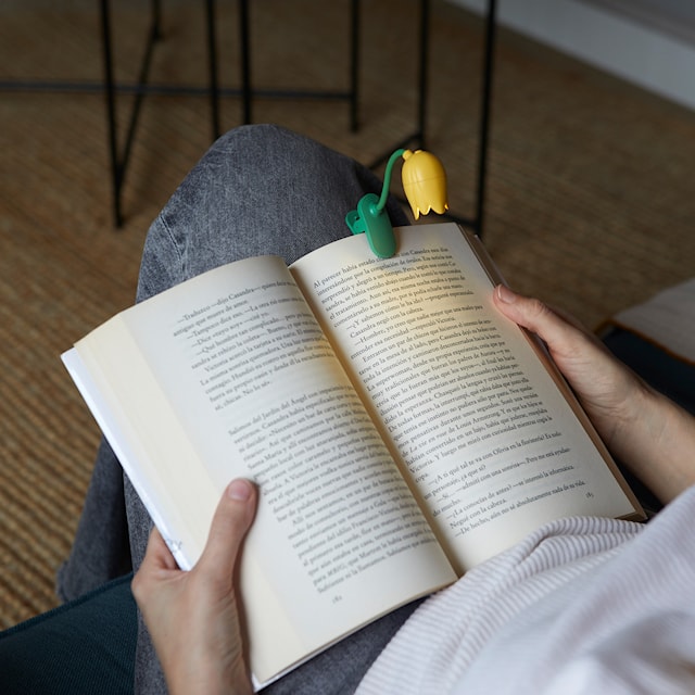 Produktbild 2 för Läslampa Tulpan Gul  Balvi