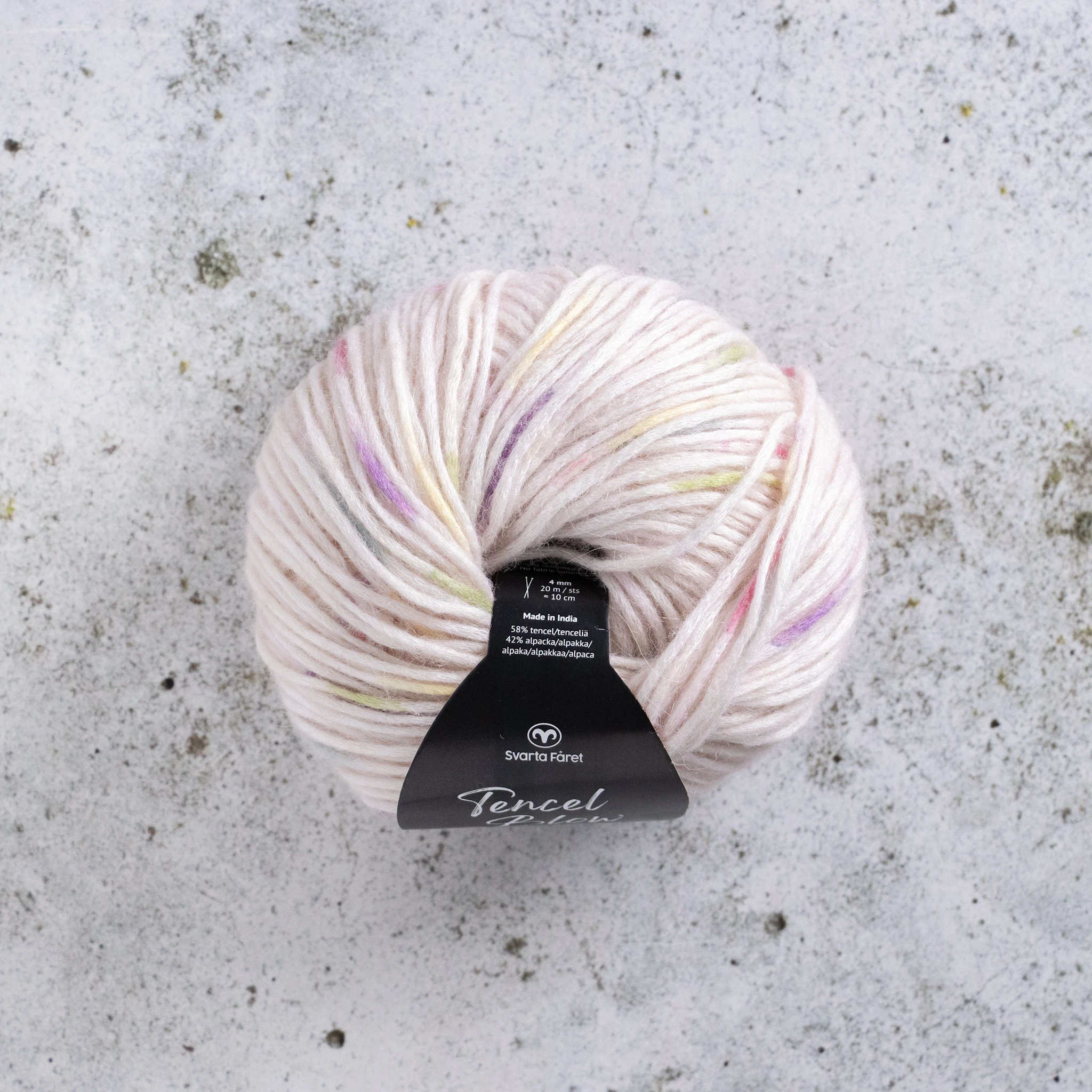 Tuotekuva ille Tencel Blow alpakka-sekoite lanka 50g Svarta Fåret